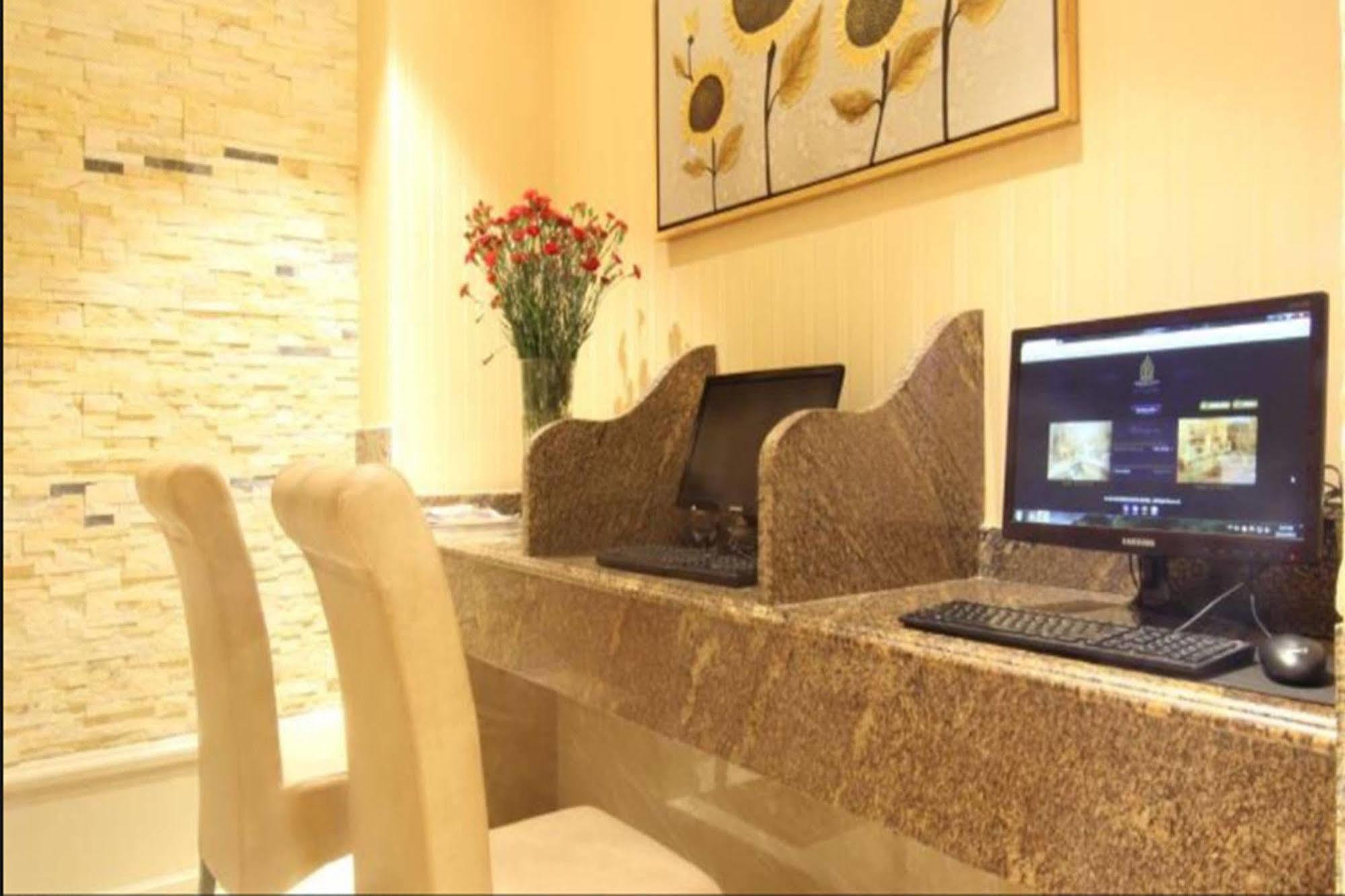 Sky Gem Hotel Sora Хошимин Экстерьер фото